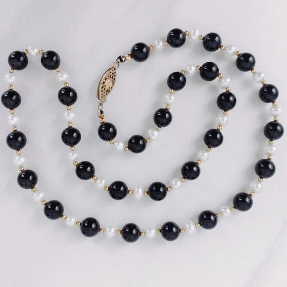 VTG Genuine Pearl & Black Glass 1950s Necklace w/ 14K Gold Filigree Clasp